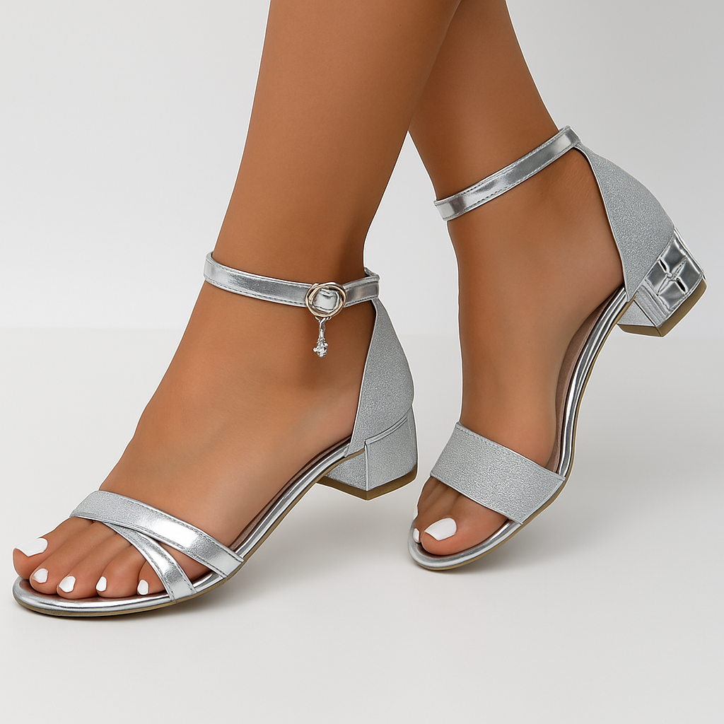 Sandália Feminina Luna Shine com Salto Baixo Prata Metalizado – Confortável e Elegante