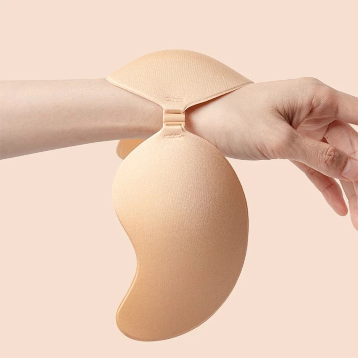 [COMPRE 1 LEVE 2] Sutiã Adesivo Silicone Invisível Push Up - Alto Colante